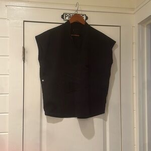 Figs, black medium, mandala top